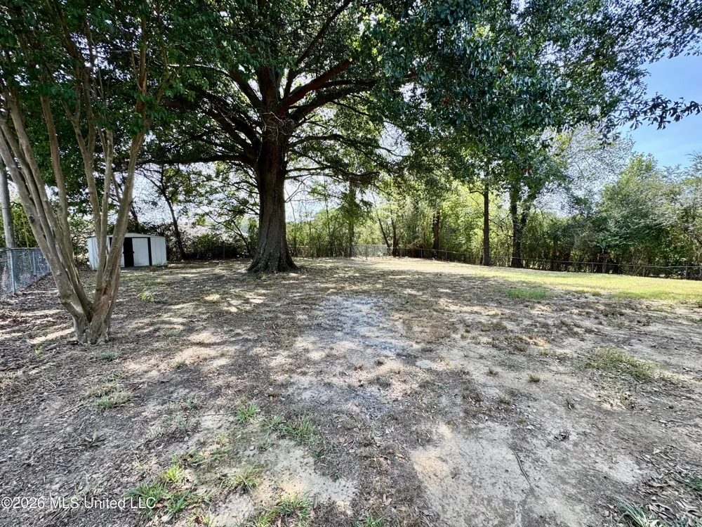 1216 W Main Street Senatobia, MS 38668