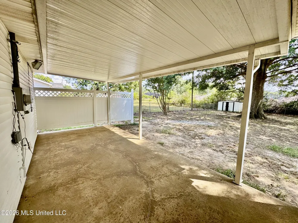 1216 W Main Street Senatobia, MS 38668