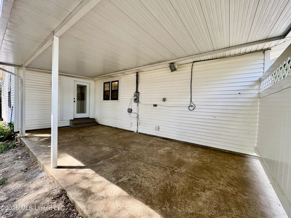 1216 W Main Street Senatobia, MS 38668