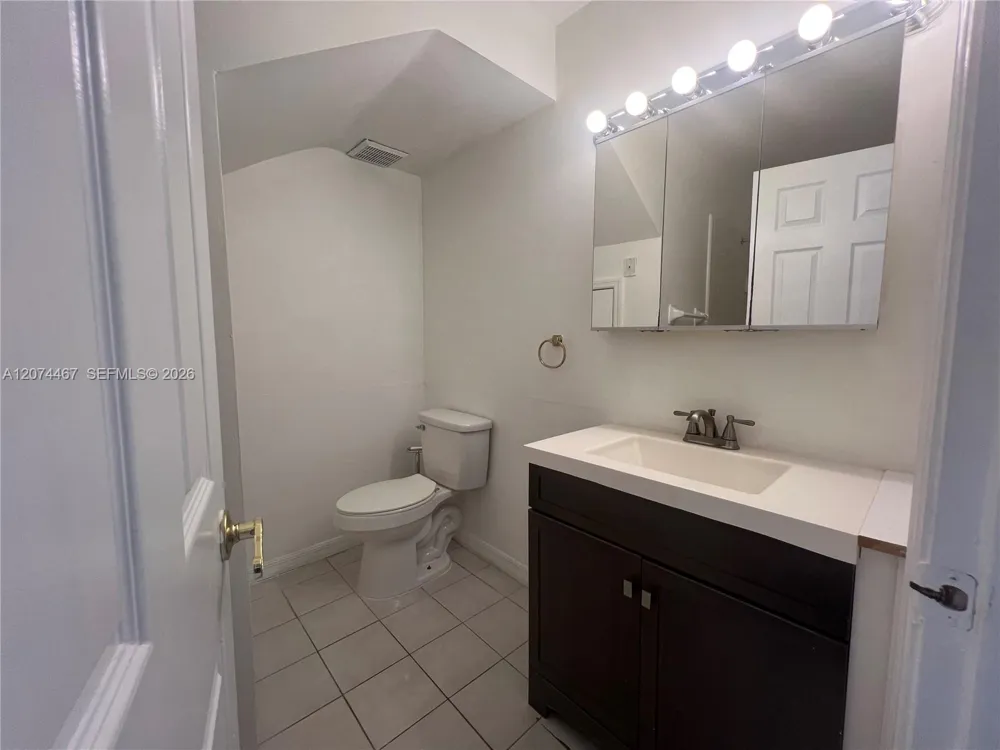 2871 SW 38 Place Gainesville, FL 32608