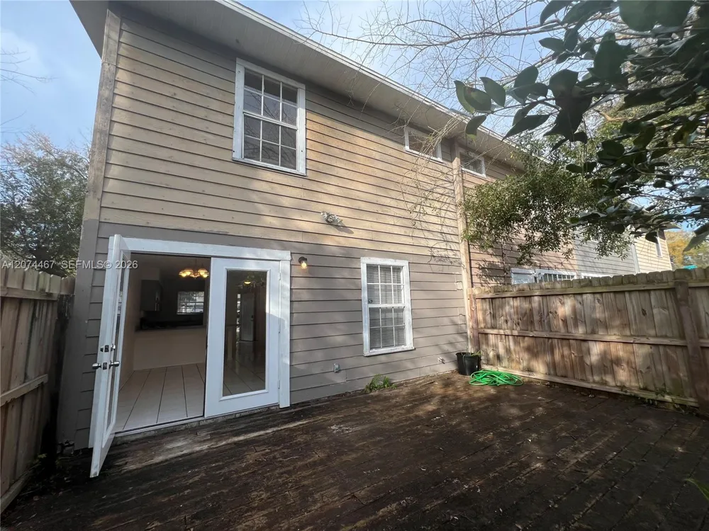 2871 SW 38 Place Gainesville, FL 32608