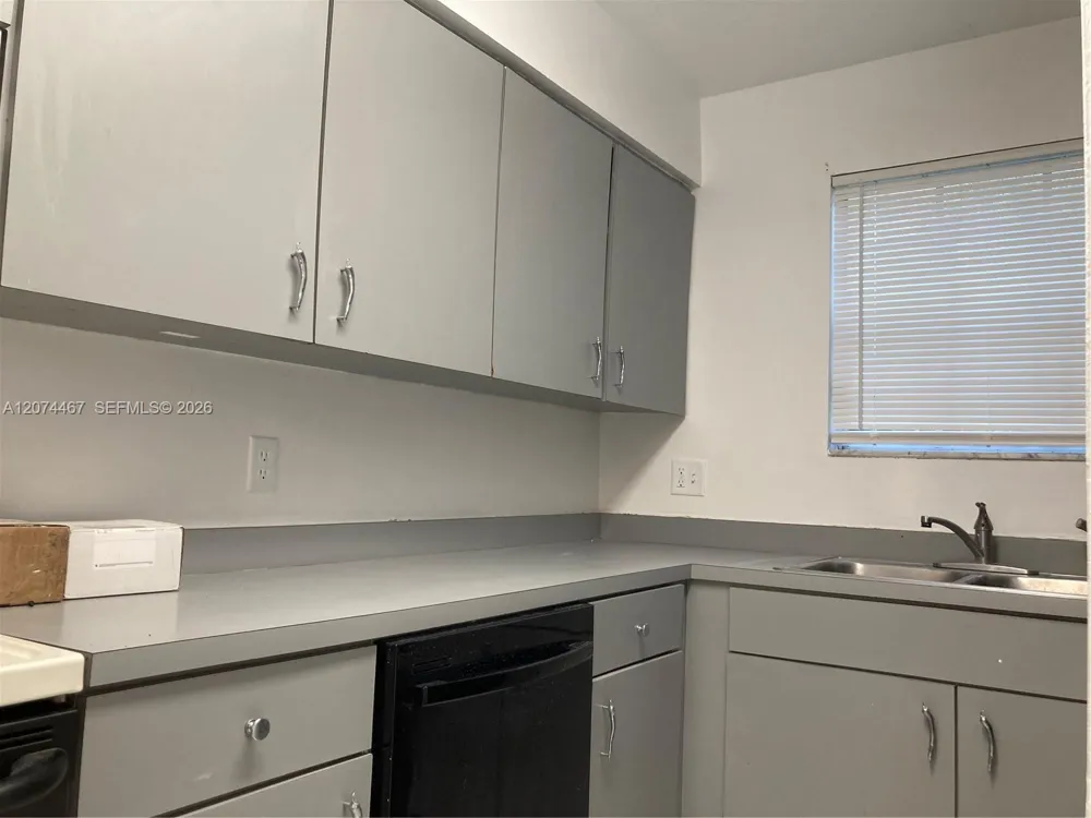 2871 SW 38 Place Gainesville, FL 32608