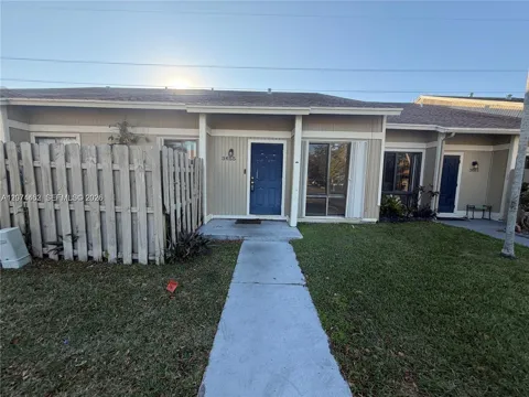3655 NW 111th Ter #3655