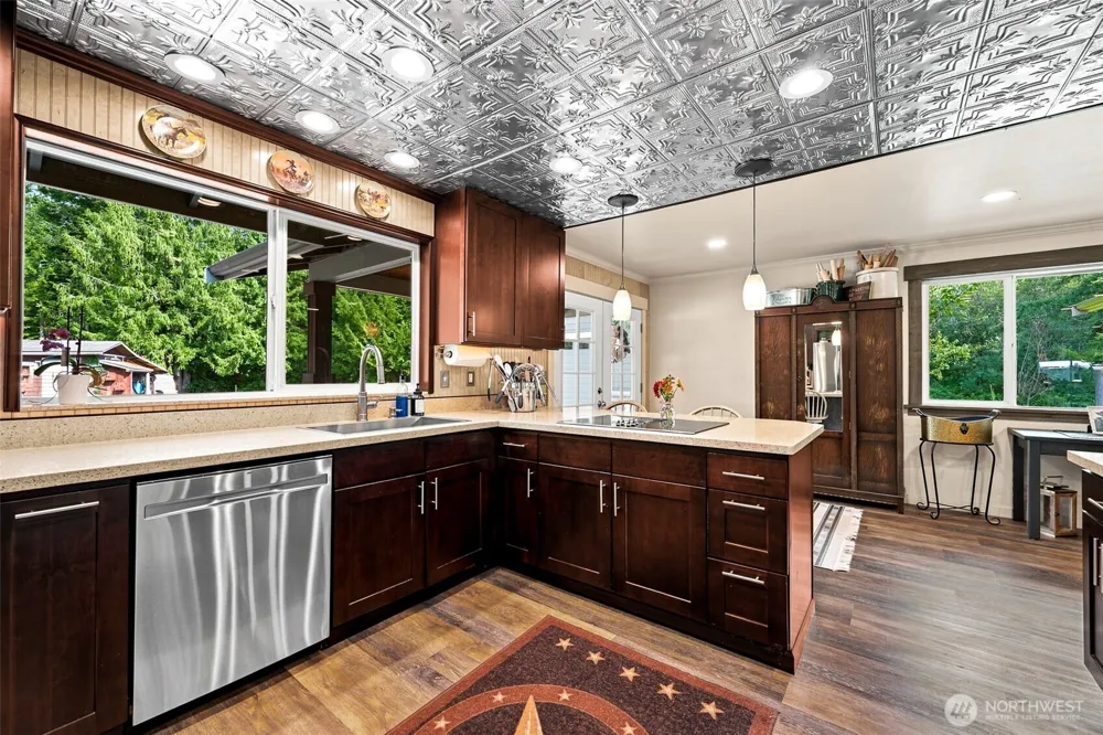 15611 NW Hite Center Road Seabeck, WA 98380