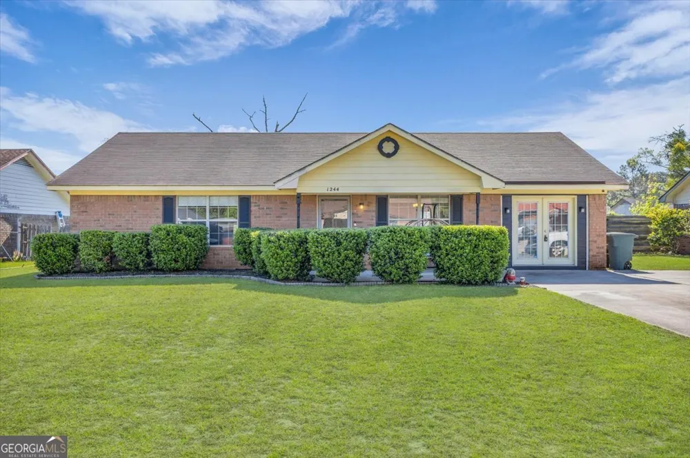 1244 Chinook WAY Hinesville, GA 31313
