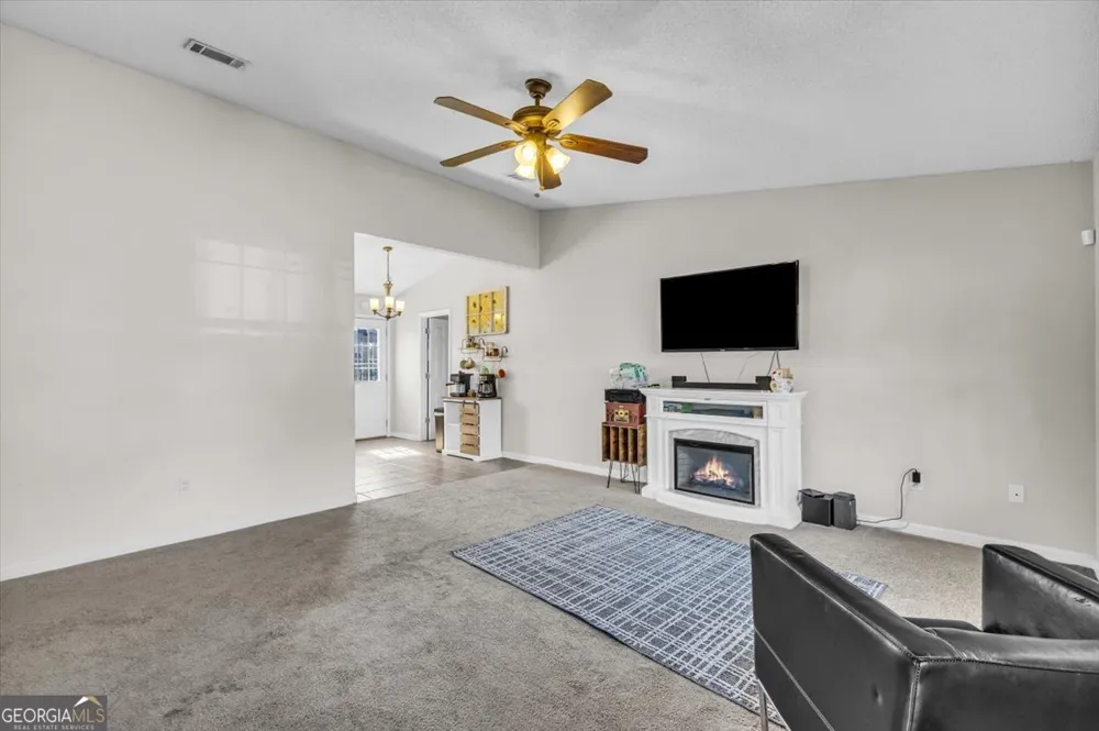 1244 Chinook WAY Hinesville, GA 31313
