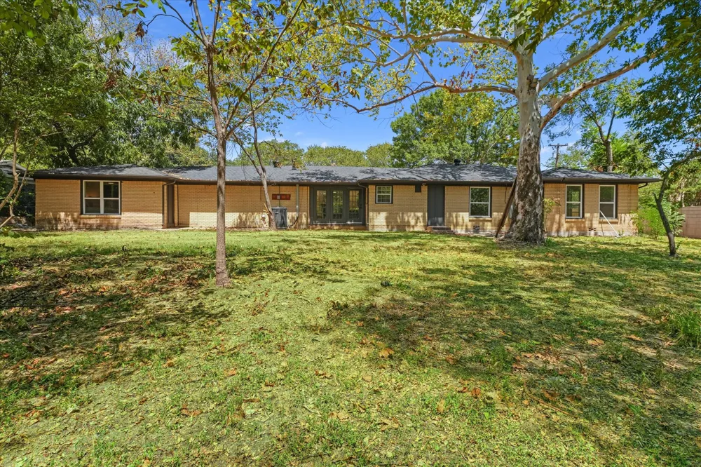 7320 Briley Drive North Richland Hills, TX 76180