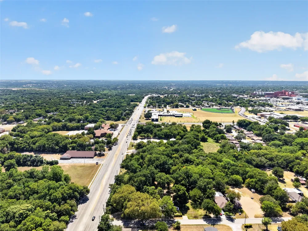 2633 E Ledbetter Drive Dallas, TX 75216