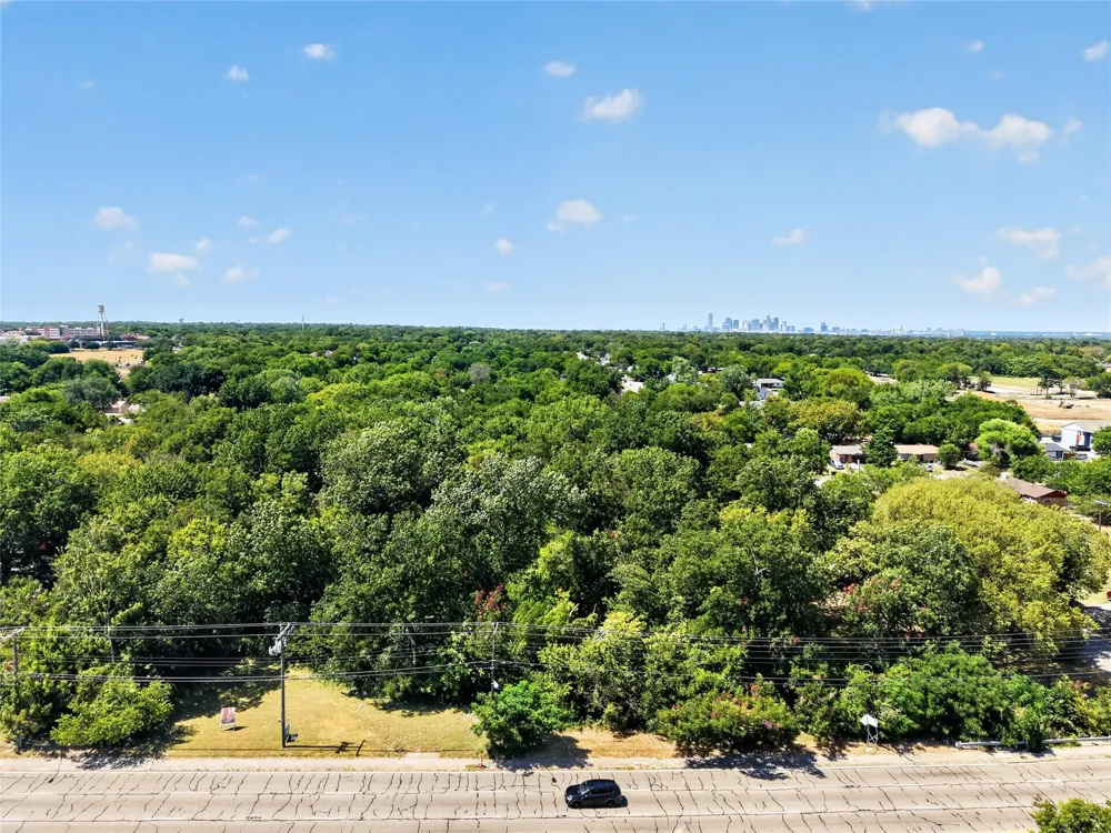 2633 E Ledbetter Drive Dallas, TX 75216