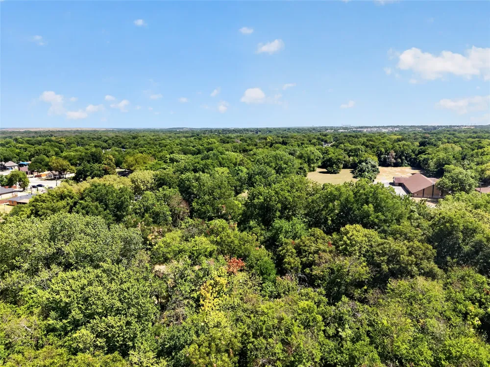 2633 E Ledbetter Drive Dallas, TX 75216
