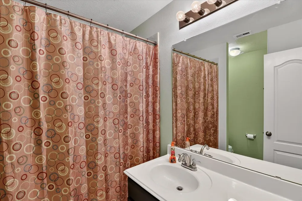 9635 Clear Diamond Rosharon, TX 77583