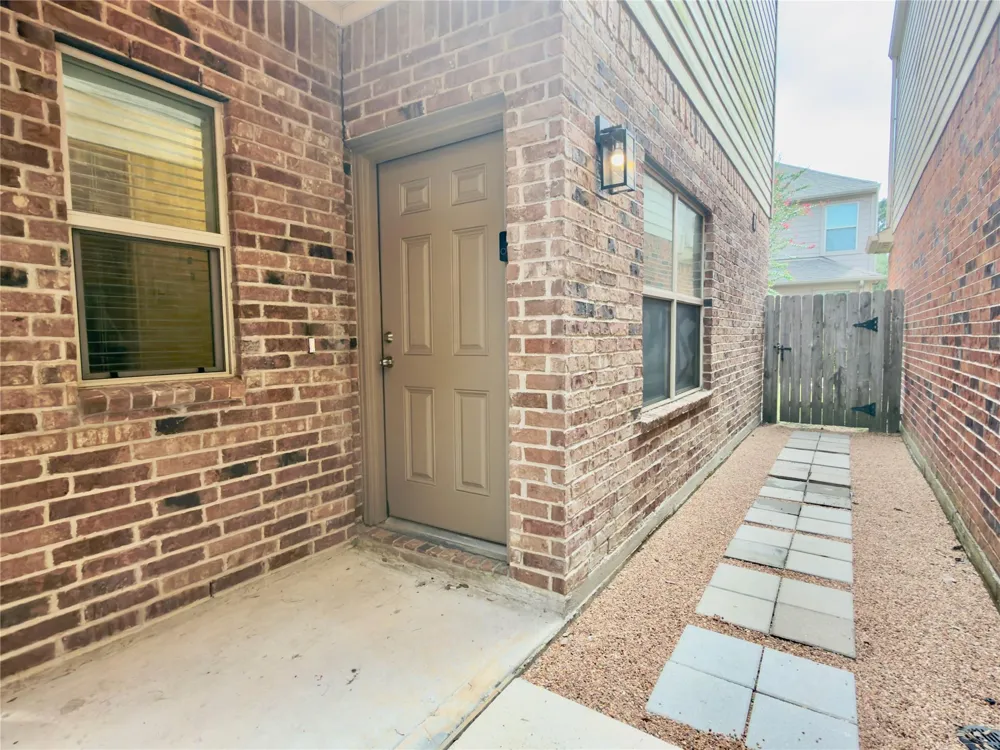 17035 Amarose Drive Houston, TX 77090