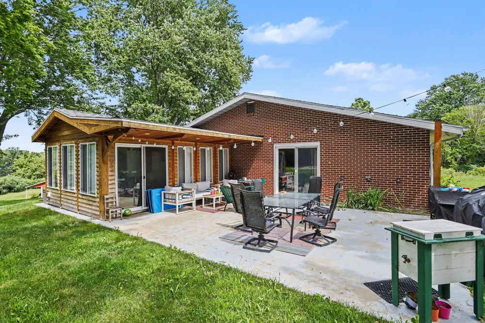 5036 Anderson Drive Coloma, MI 49038