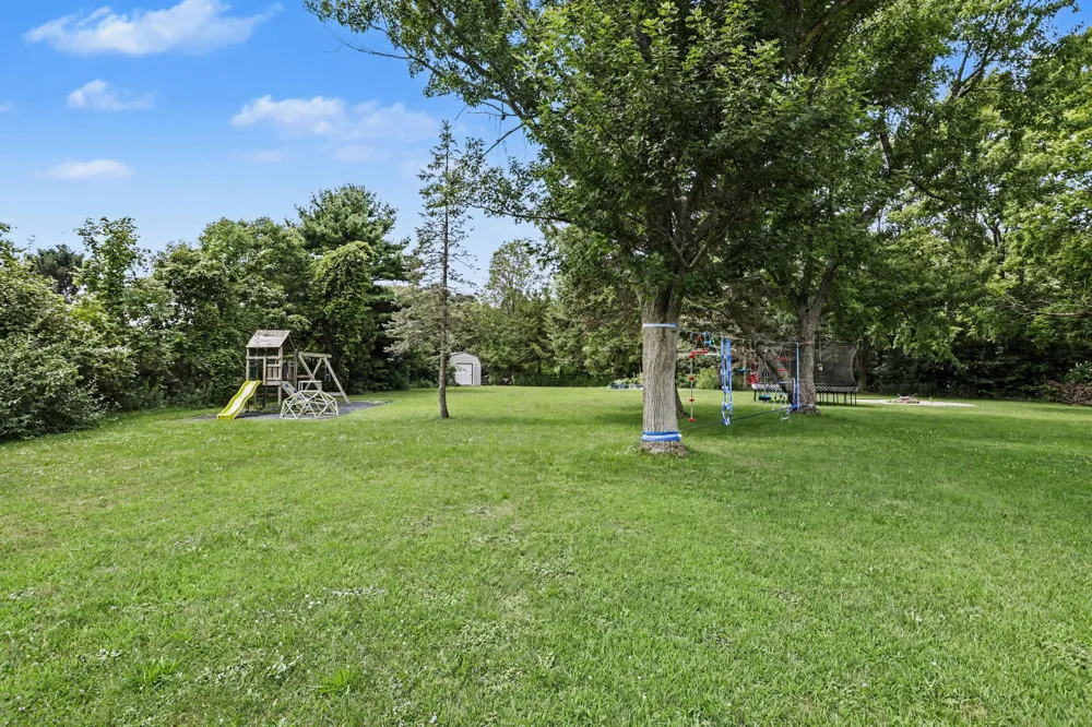 5036 Anderson Drive Coloma, MI 49038