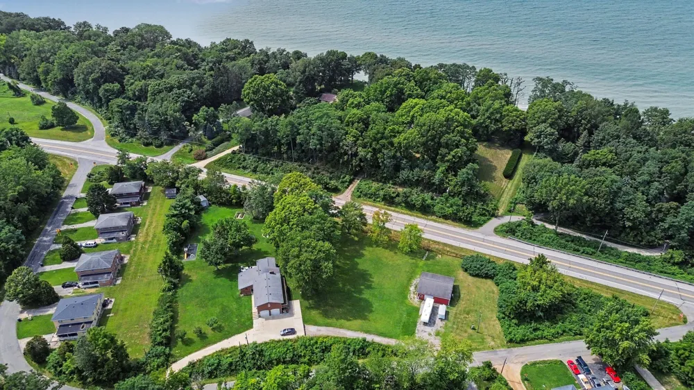 5036 Anderson Drive Coloma, MI 49038