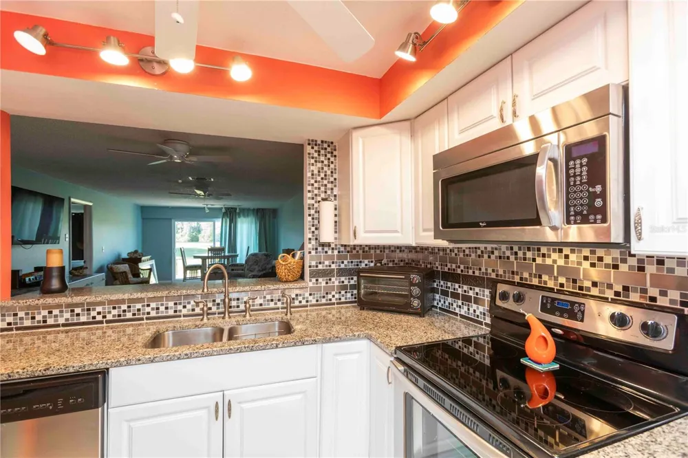 9639 GREENSKEEPER DRIVE #9639 New Port Richey, FL 34655
