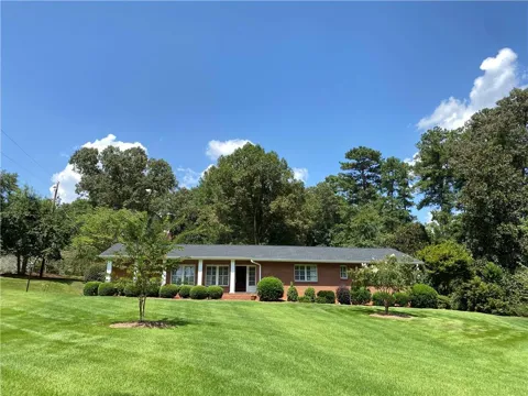 106 Fieldwood Rd.