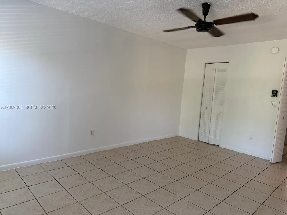 2800 NW 56th Ave #E206 Lauderhill, FL 33313