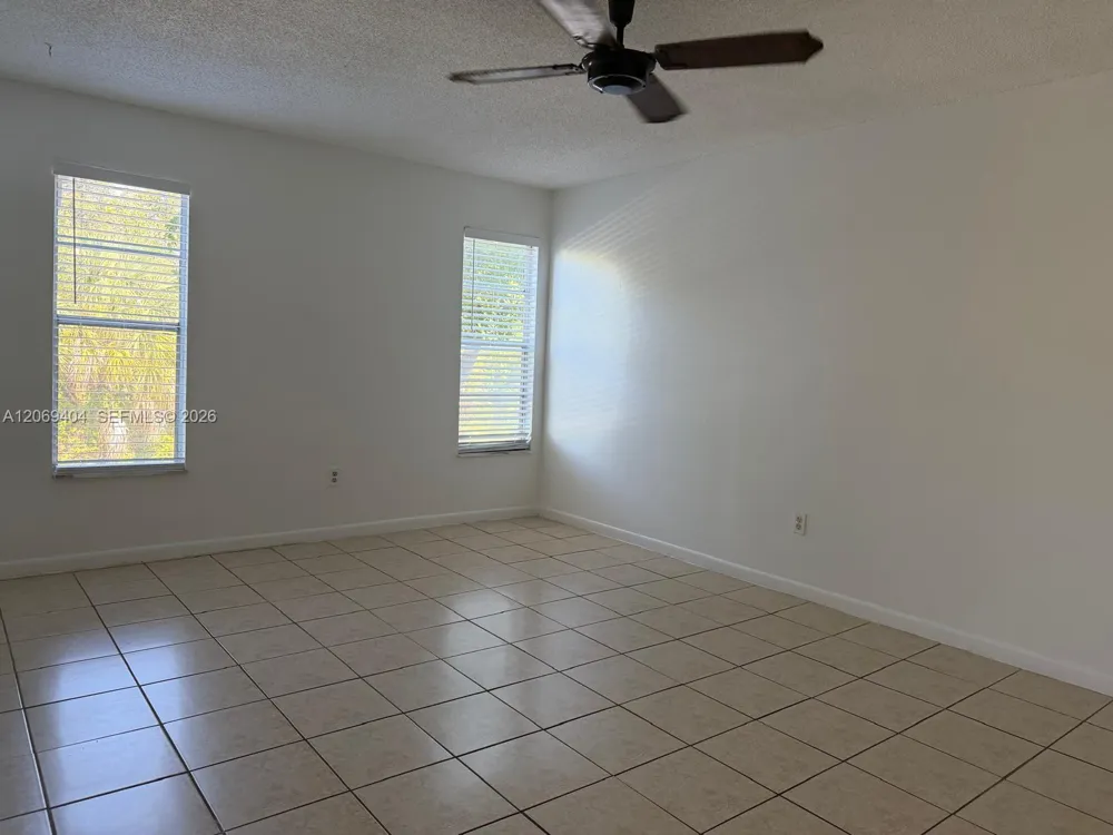 2800 NW 56th Ave #E206 Lauderhill, FL 33313