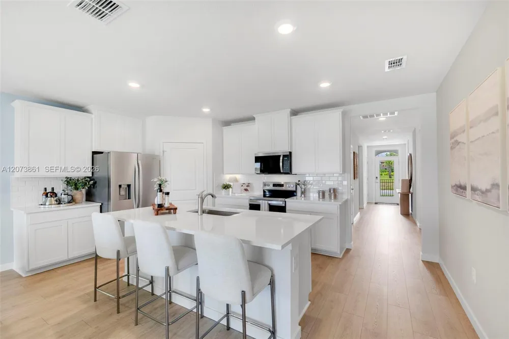 9082 Venetian Sq Vero Beach, FL 32966