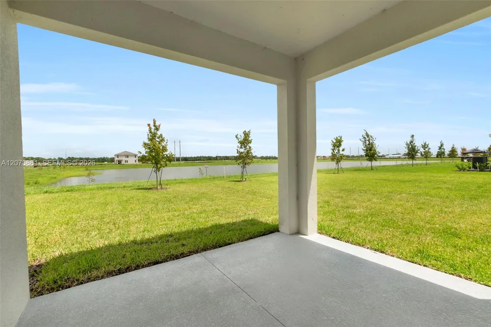 9082 Venetian Sq Vero Beach, FL 32966