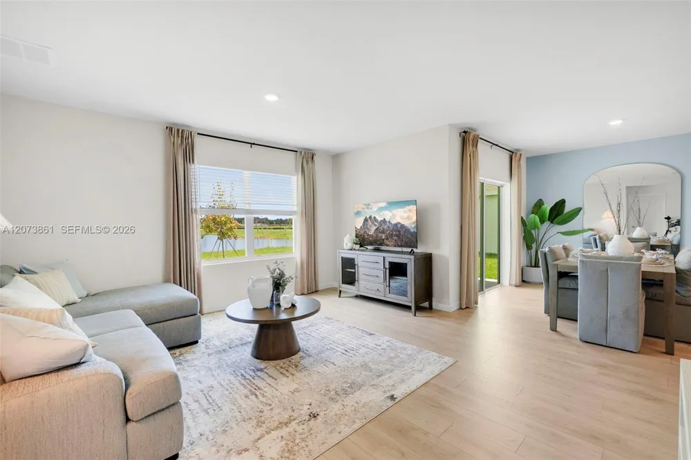 9082 Venetian Sq Vero Beach, FL 32966