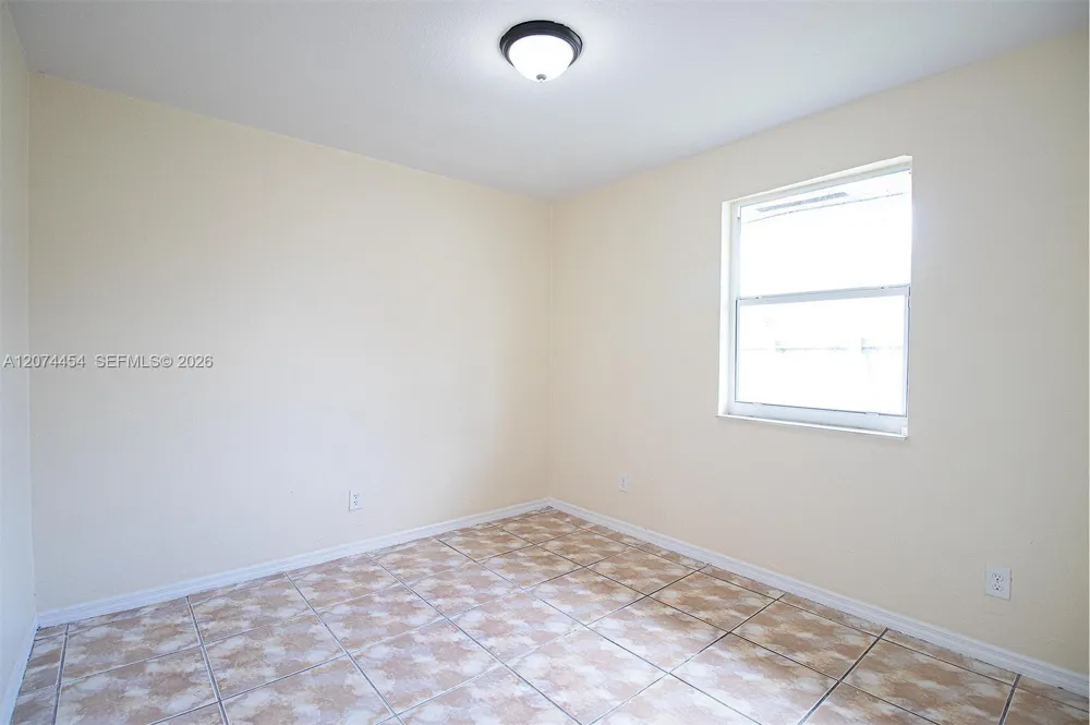 455 NW 14th St Florida City, FL 33034