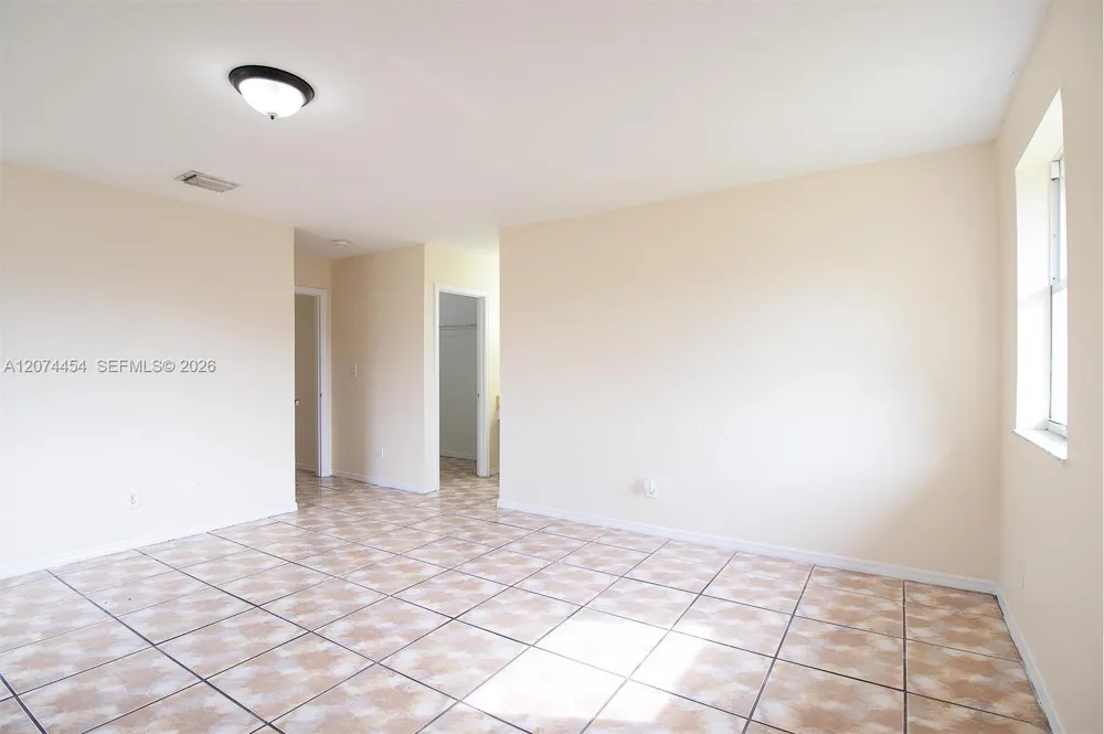 455 NW 14th St Florida City, FL 33034