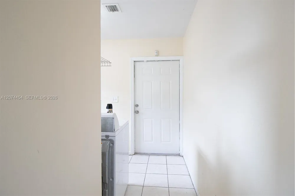455 NW 14th St Florida City, FL 33034