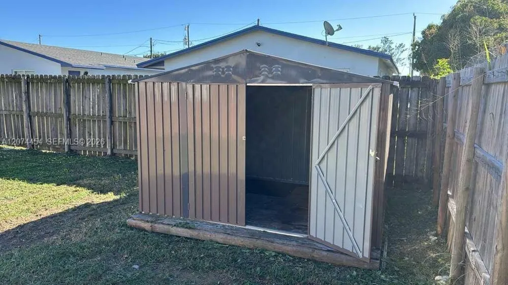 455 NW 14th St Florida City, FL 33034