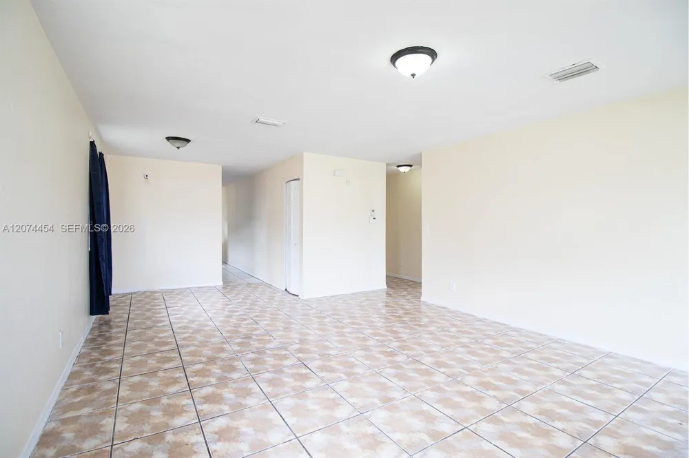 455 NW 14th St Florida City, FL 33034