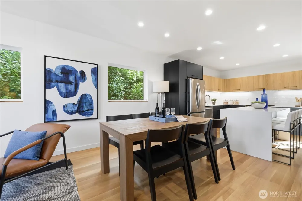3648 B Greenwood Avenue Seattle, WA 98103