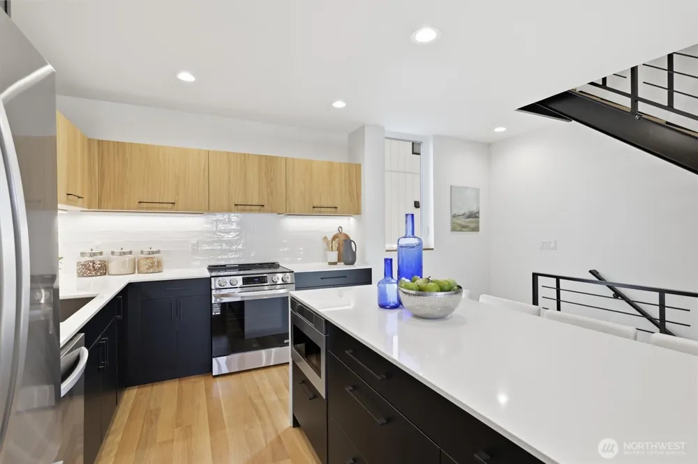 3648 B Greenwood Avenue Seattle, WA 98103