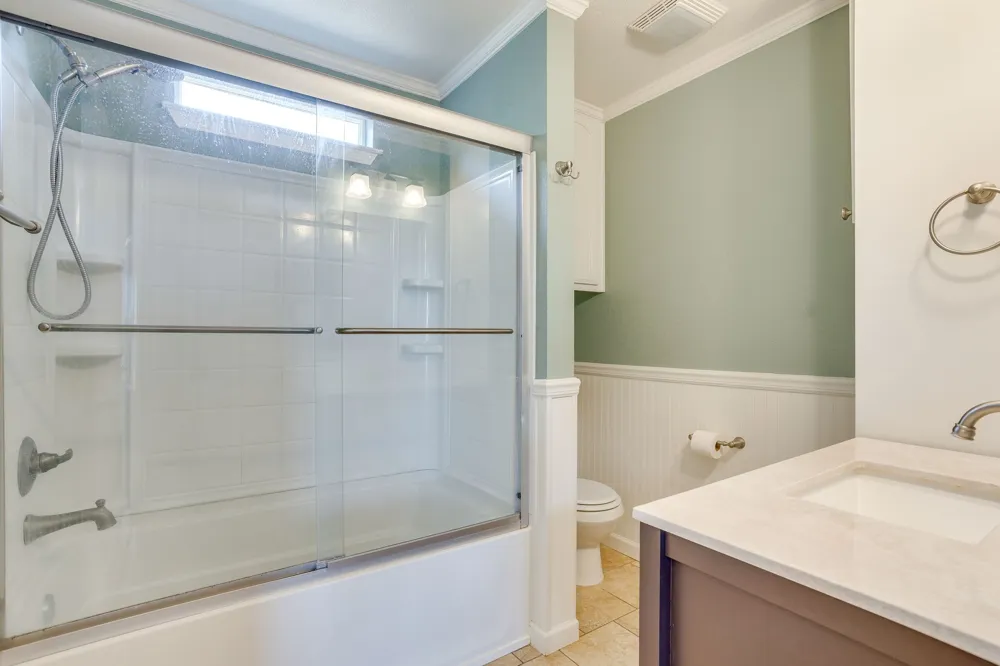 128 Tarrant Avenue Burleson, TX 76028
