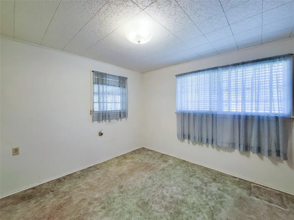 432 Holland Street Bellville, TX 77418