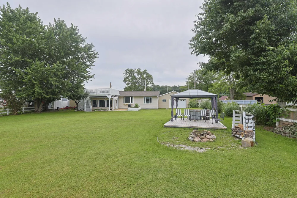 51770 Easy Street Paw Paw Township, MI 49079