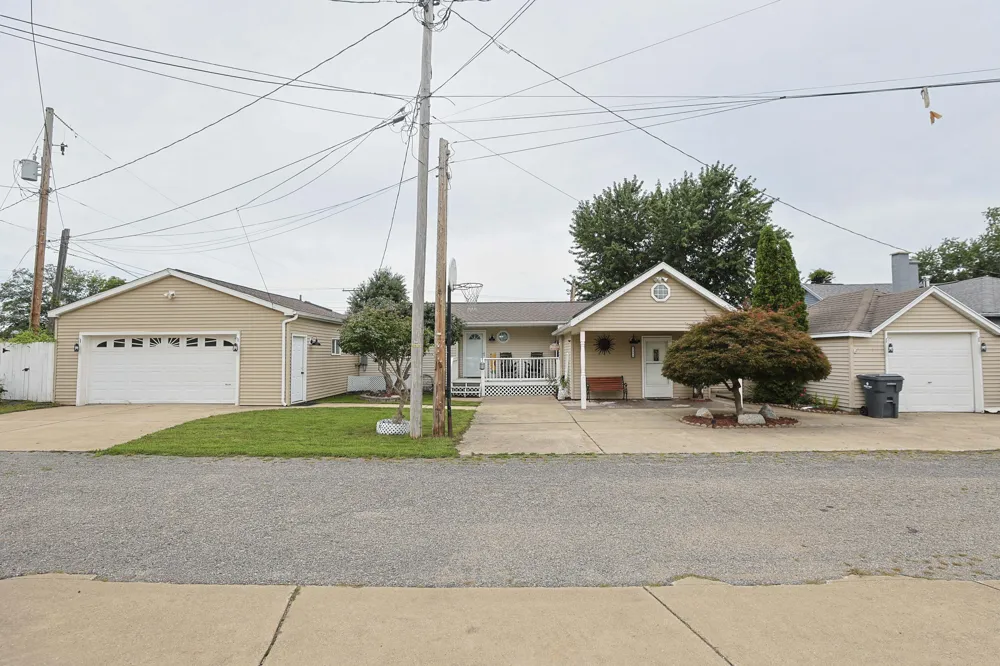 51770 Easy Street Paw Paw Township, MI 49079