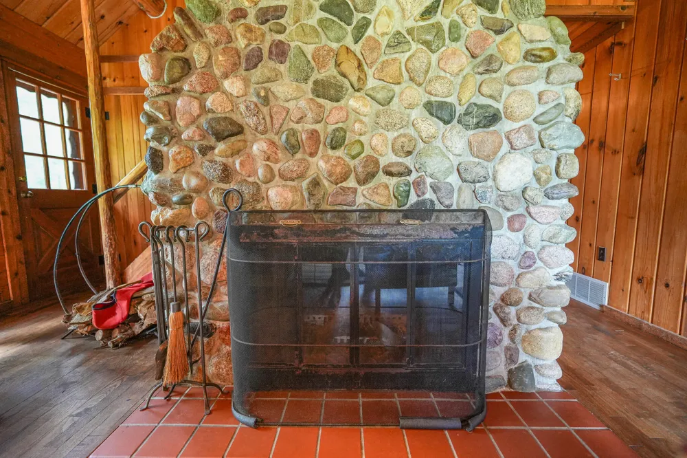 5118 Raymond Road Ellsworth Township, MI 49656