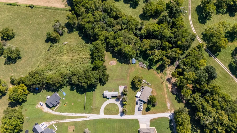 4990 Timothy Ln Columbia, TN 38401