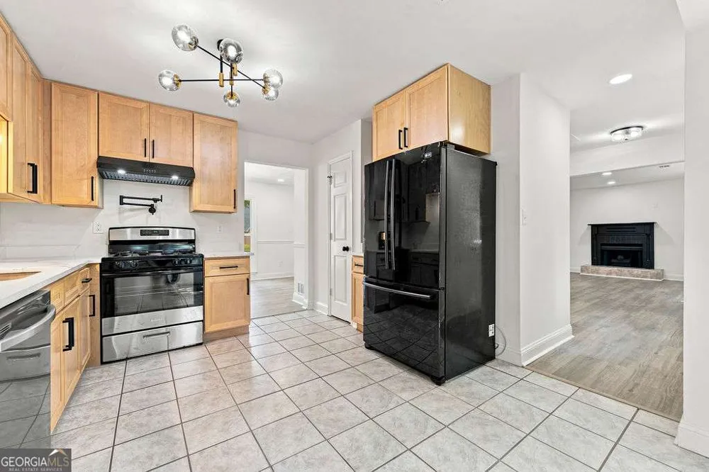 1359 Summit LN NW Acworth, GA 30102