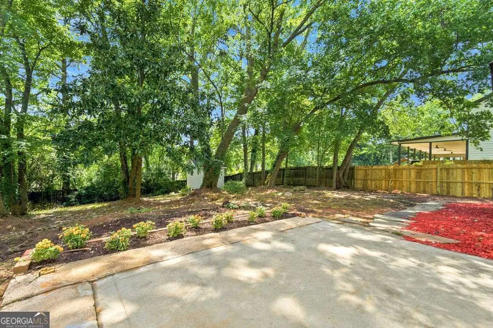 1359 Summit LN NW Acworth, GA 30102