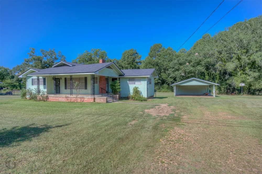 19596 S Louisiana Street Ida, LA 71044