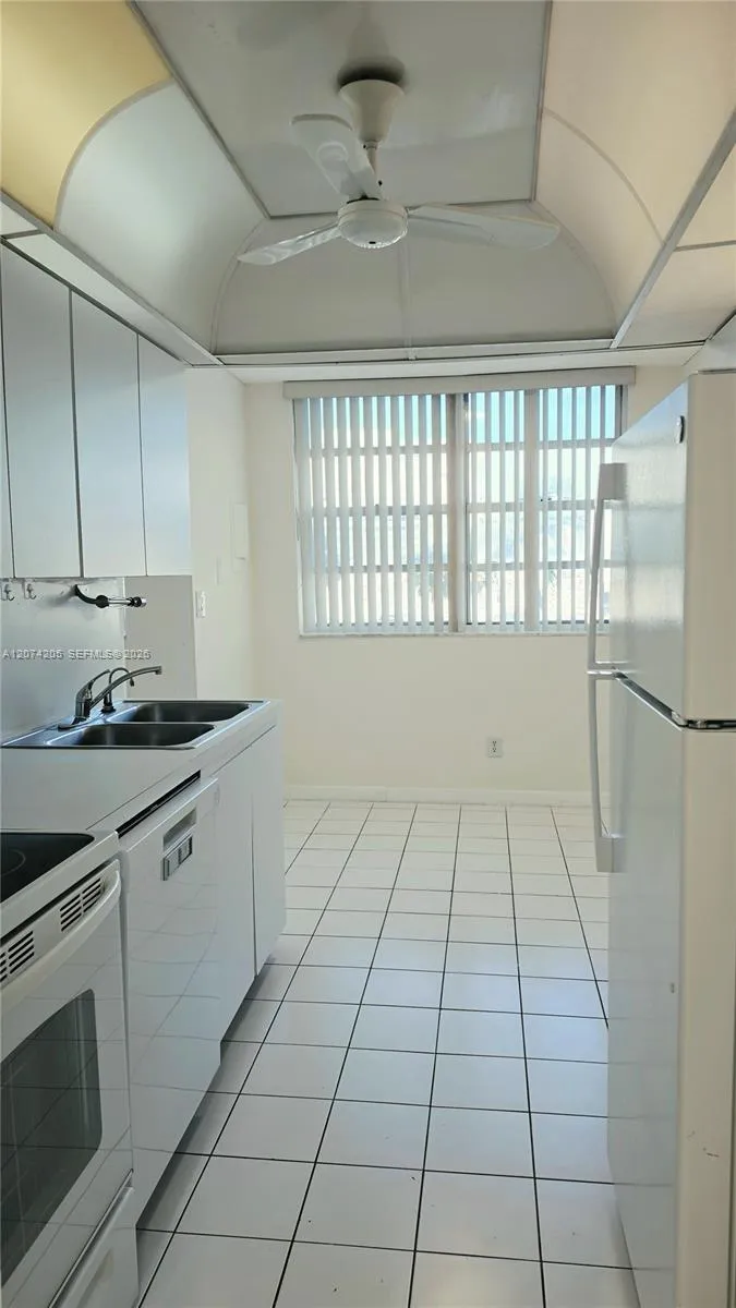 1849 S Ocean Dr #202 Hallandale Beach, FL 33009