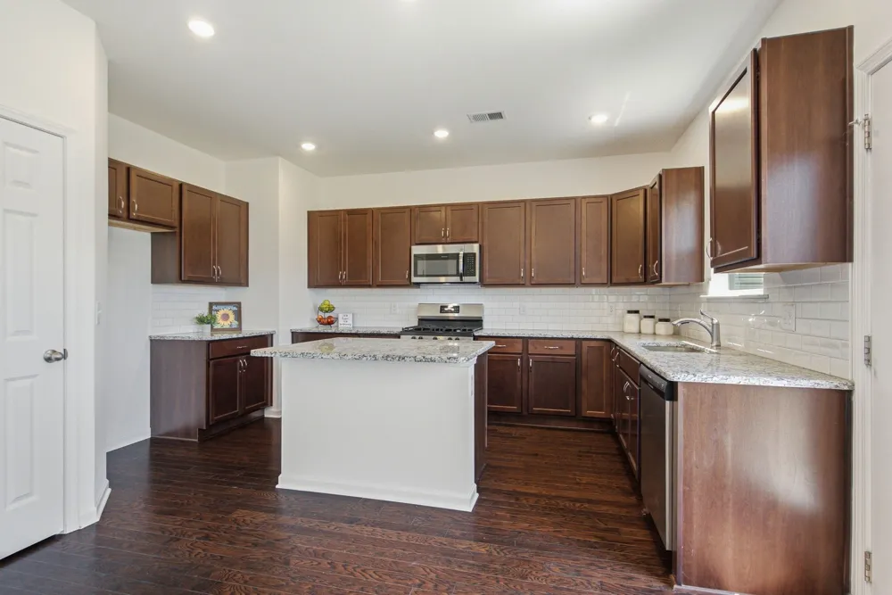 156 Hampshire Way White House, TN 37188