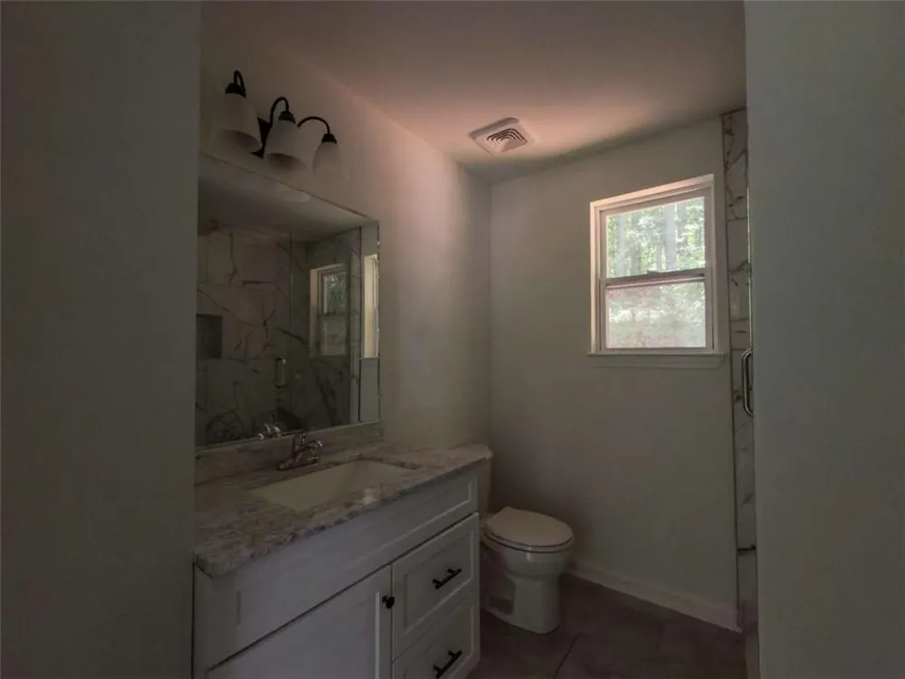 378 Rue Cezzan Lavonia, GA 30553