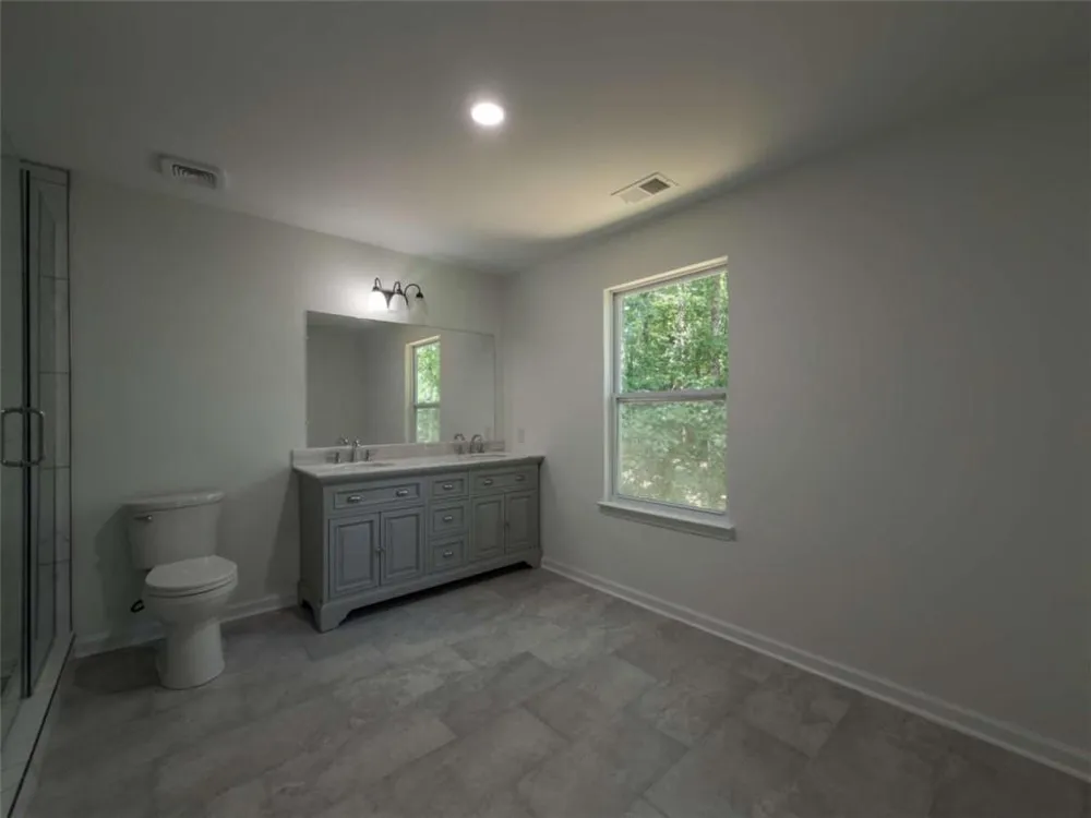 378 Rue Cezzan Lavonia, GA 30553