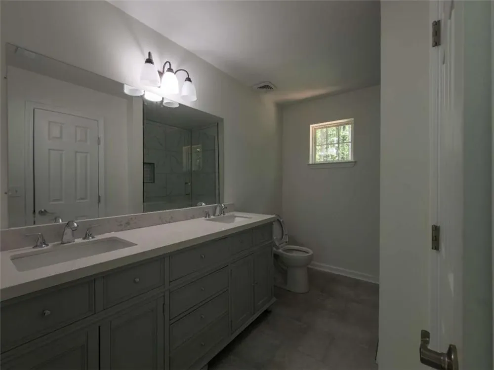 378 Rue Cezzan Lavonia, GA 30553