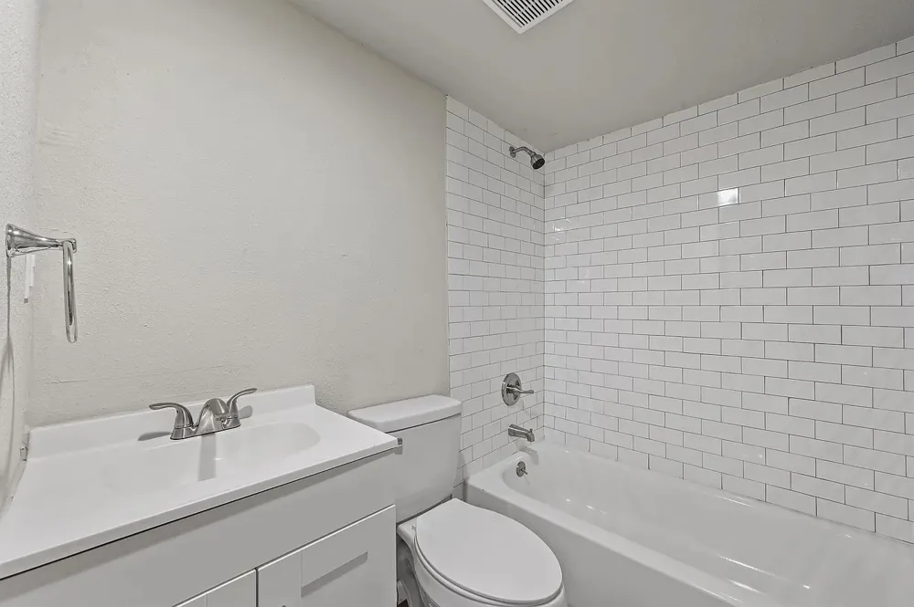 500 Us-75 #33 Van Alstyne, TX 75495