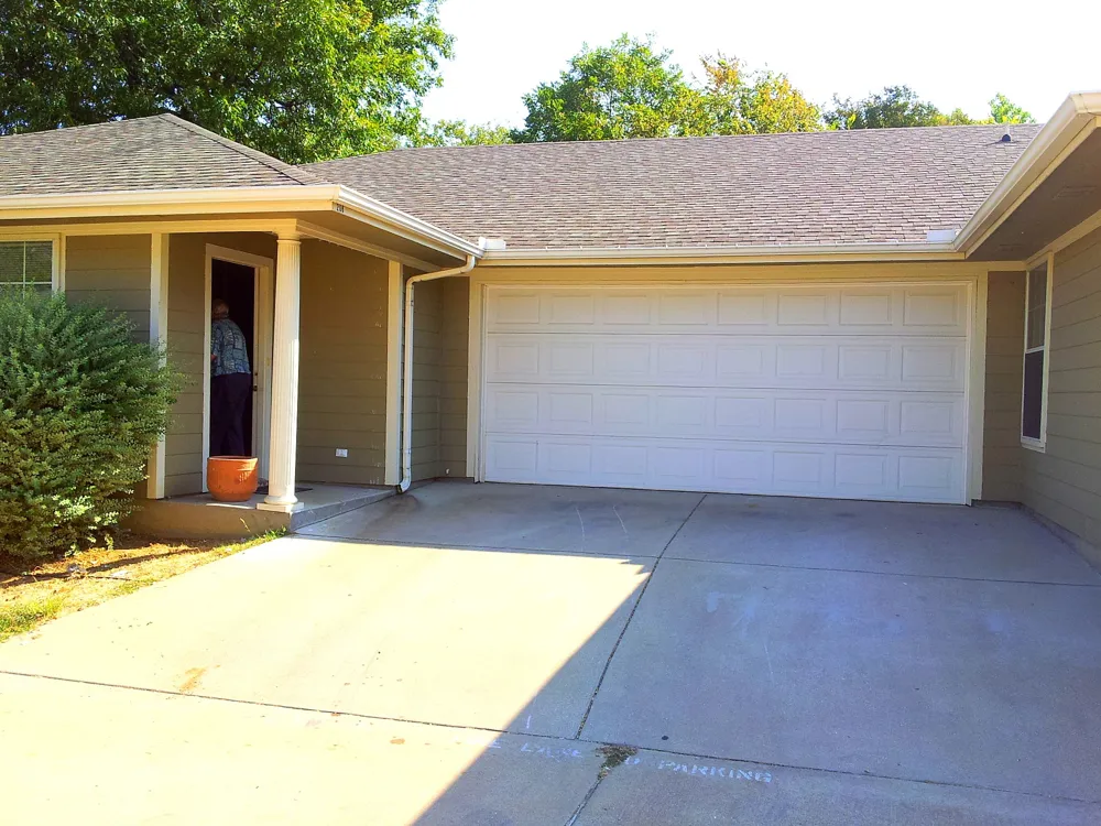 208 Val Verde Circle #A Keene, TX 76059