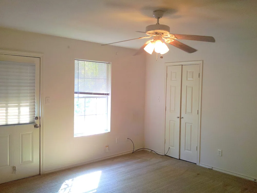 208 Val Verde Circle #A Keene, TX 76059